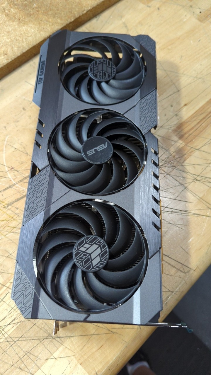 Rtx 4090 24Gb Graphics Card - Meilleure offre BH pour les pièces